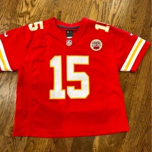 Used NFL Mahomes Chiefs Jersey Size youth large ALTERED in length.